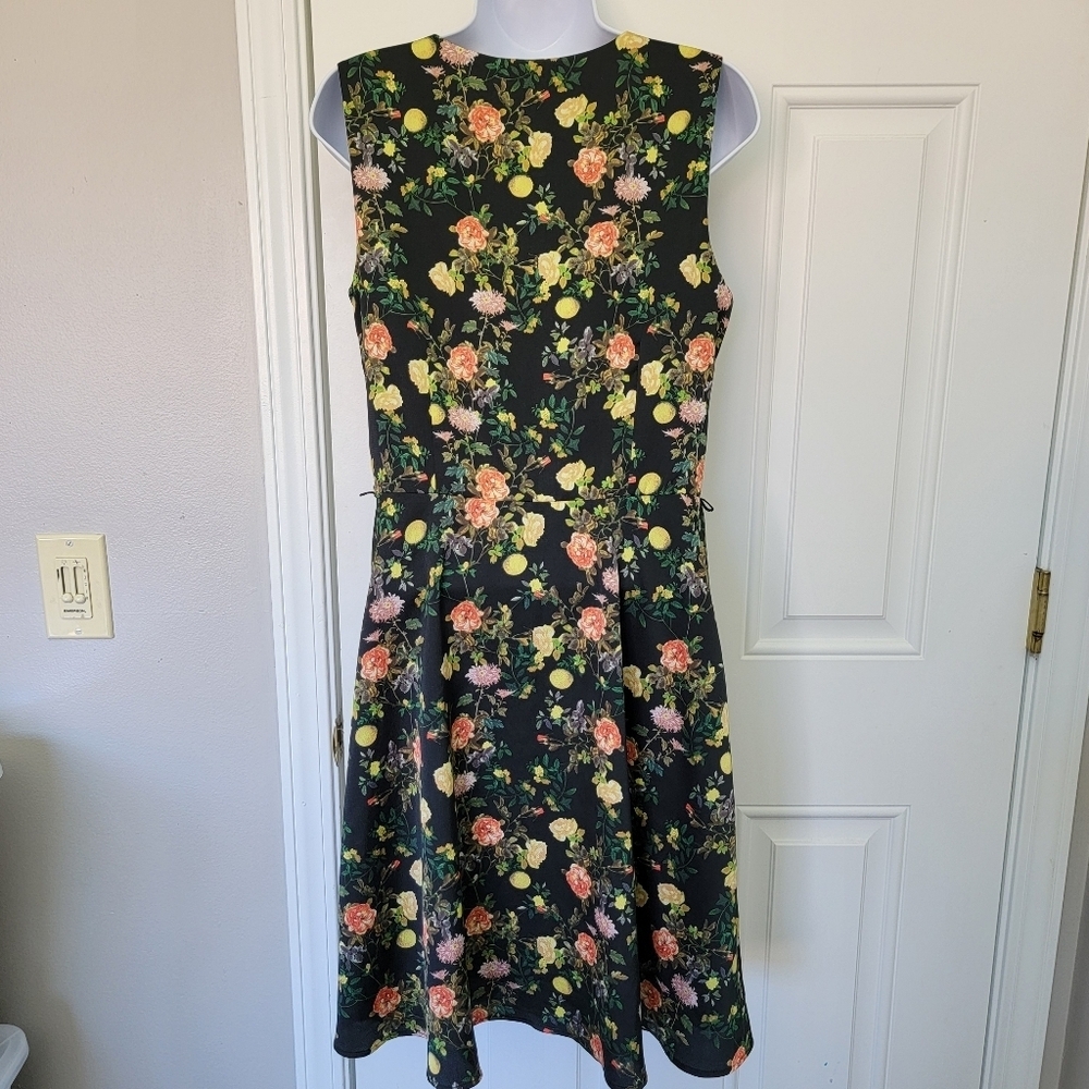 Banana Republic Black Satin Floral Lemon V Neck Lined Sleeveless Dress Size 6 - Picture 7 of 12
